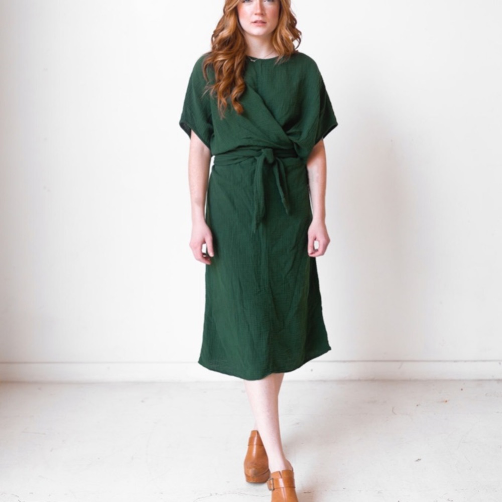 The Dolman Dress in Kombu- Suunday